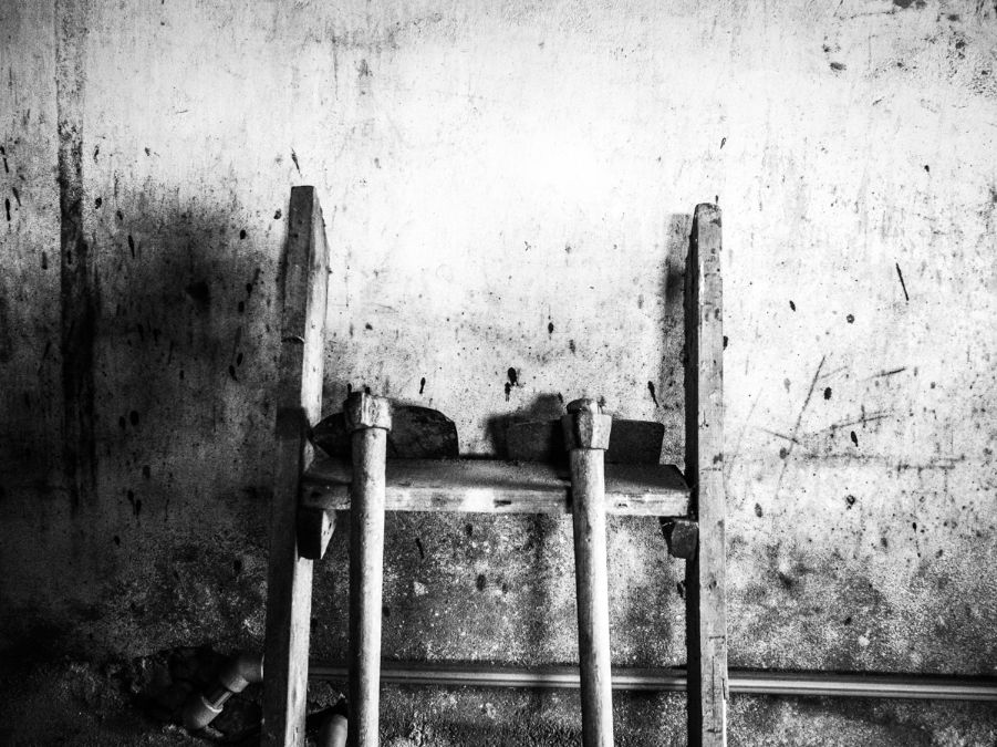 herramientas trabajo en blanco y negro