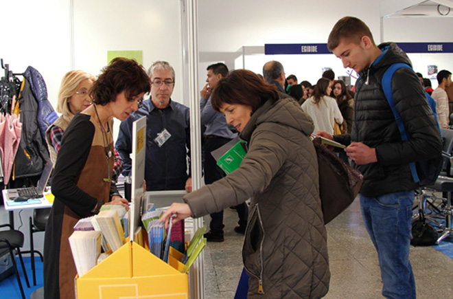 Imagen fondo Ikasle eta enpleguaren Europako aretoan (gasteiz2016