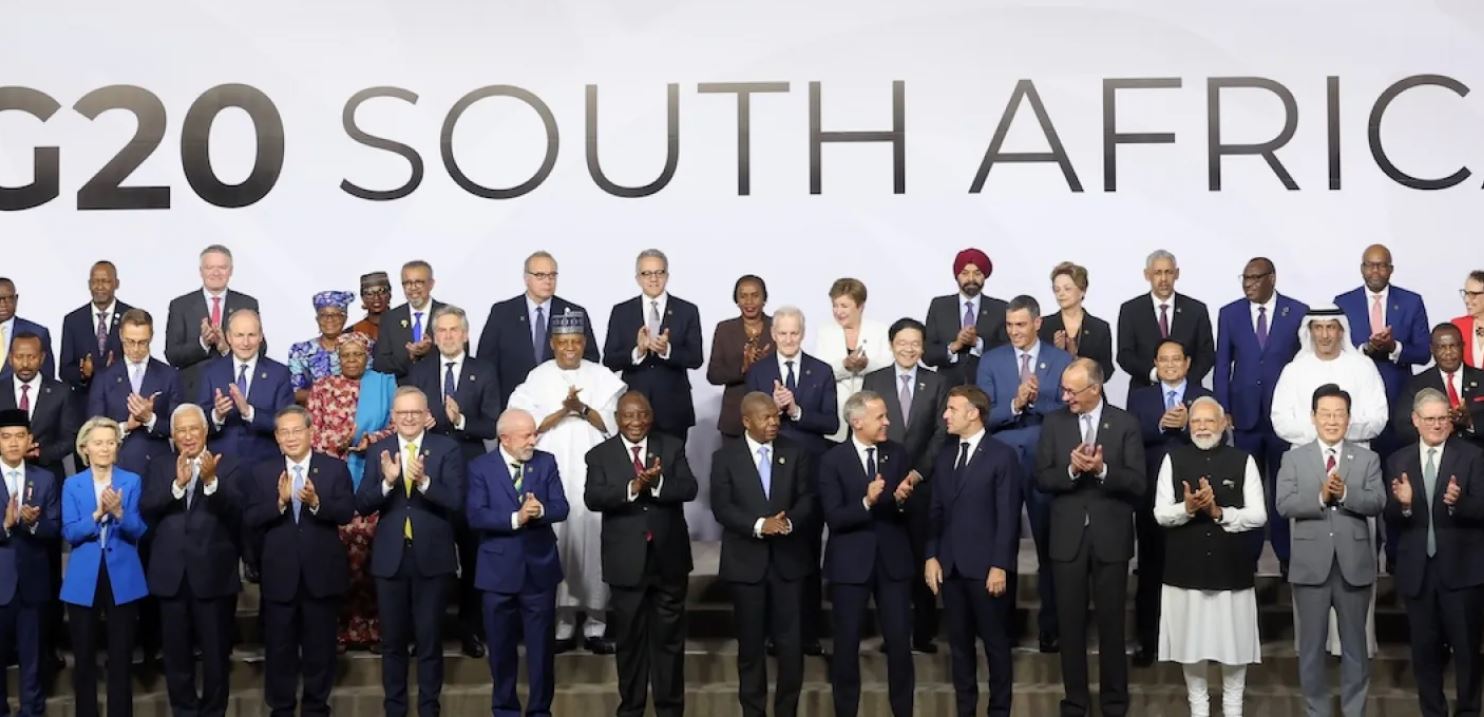 Foto de grupo de algunos de los asistentes a la reunión del G20